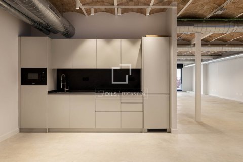 200 sq.m. apartment for sale in Barcelona, Catalonia, Spain № 6455 - photo 10