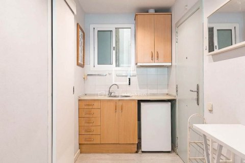Apartamento de 2 dormitorios en venta en Barcelona, Cataluña, Spain № 6453 - foto 29