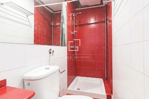 Apartamento de 2 dormitorios en venta en Barcelona, Cataluña, Spain № 6453 - foto 30