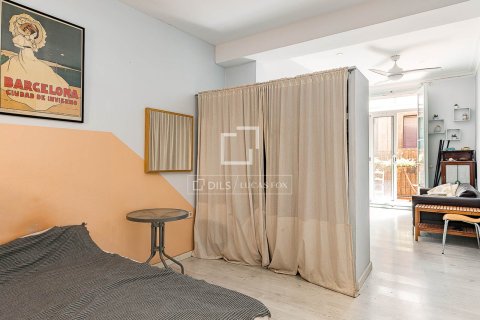 Apartamento de 2 dormitorios en venta en Barcelona, Cataluña, Spain № 6453 - foto 8
