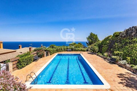 Casa adosada de 4 dormitorios en venta en Begur, Gerona, Cataluña, Spain № 5616 - foto 8