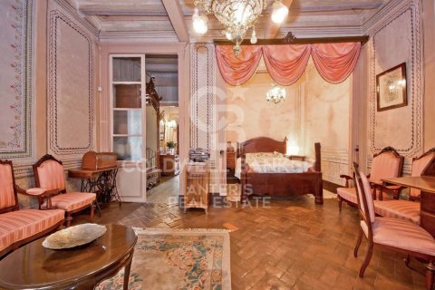 Сasa de 7 dormitorios en venta en Mataró, Barcelona, Cataluña, Spain № 5524 - foto 4