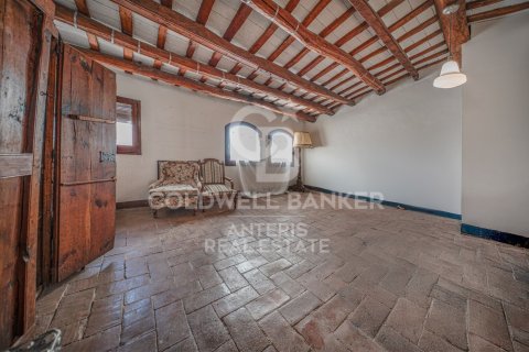 Сasa de 7 dormitorios en venta en Mataró, Barcelona, Cataluña, Spain № 5524 - foto 18