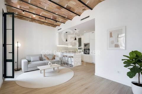 Купить квартиру в Барселона, Испания с 3 спальни, 82м², № 5518 - фото 3
