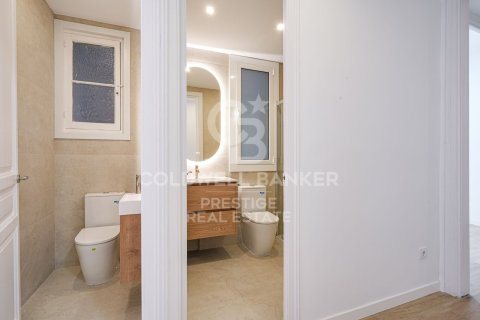 Купить квартиру в Барселона, Испания с 3 спальни, 82м², № 5518 - фото 18