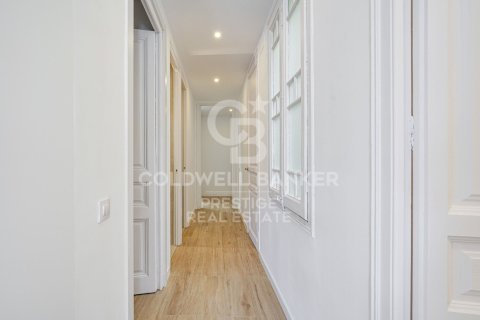 Купить квартиру в Барселона, Испания с 3 спальни, 82м², № 5518 - фото 21
