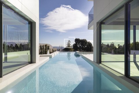 Villa de 8 dormitorios en venta en Barcelona, Cataluña, Spain № 3735 - foto 18
