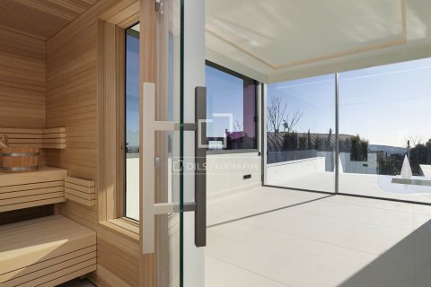 Villa de 8 dormitorios en venta en Barcelona, Cataluña, Spain № 3735 - foto 20