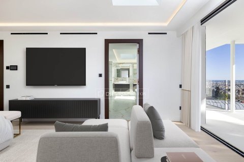 Villa de 8 dormitorios en venta en Barcelona, Cataluña, Spain № 3735 - foto 28