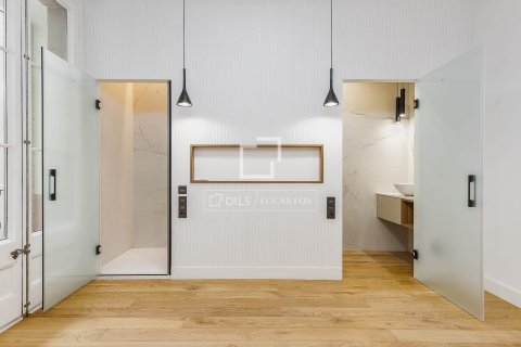 Купить квартиру в Барселона, Испания с 4 спальни, 140м², № 3733 - фото 16