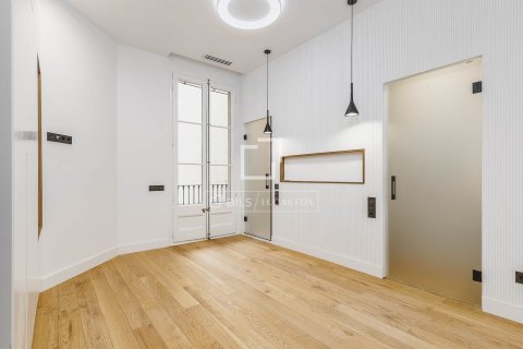 Купить квартиру в Барселона, Испания с 4 спальни, 140м², № 3733 - фото 15