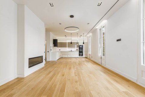 Купить квартиру в Барселона, Испания с 4 спальни, 140м², № 3733 - фото 3