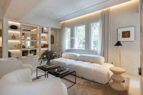 Apartamento de 1 dormitorio en venta en Barcelona, Cataluña, Spain № 3737 - foto 4