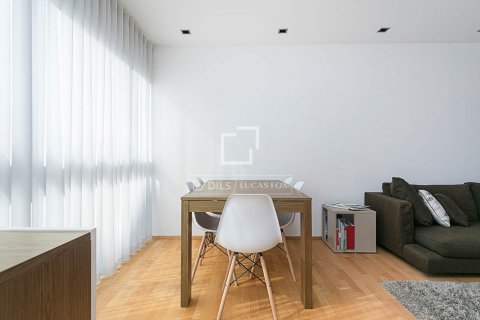 Apartamento de 3 dormitorios en venta en Barcelona, Cataluña, Spain № 8636 - foto 13
