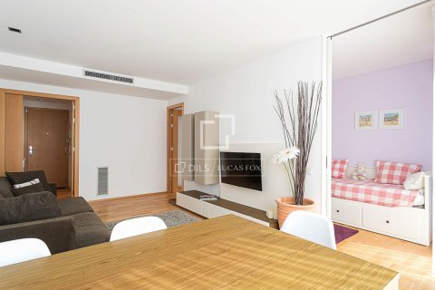 Apartamento de 3 dormitorios en venta en Barcelona, Cataluña, Spain № 8636 - foto 15