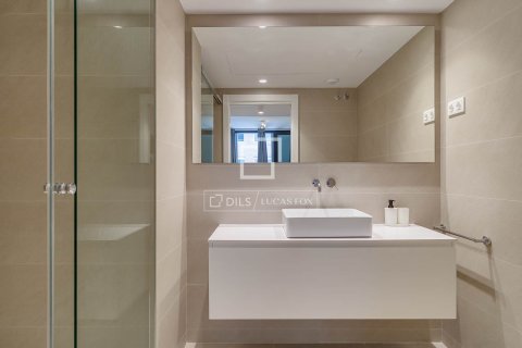 Apartamento de 2 dormitorios en alquiler en Barcelona, Cataluña, Spain № 8634 - foto 28