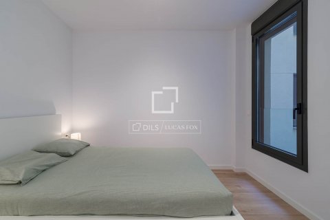 Apartamento de 2 dormitorios en alquiler en Barcelona, Cataluña, Spain № 8634 - foto 18