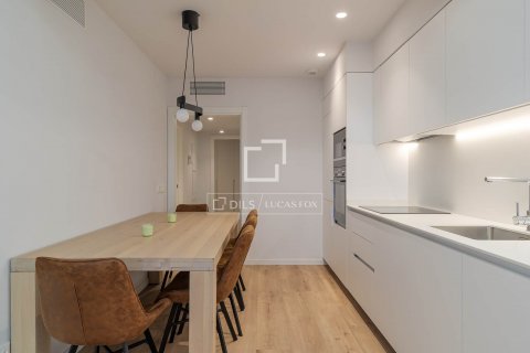 Apartamento de 2 dormitorios en alquiler en Barcelona, Cataluña, Spain № 8634 - foto 6