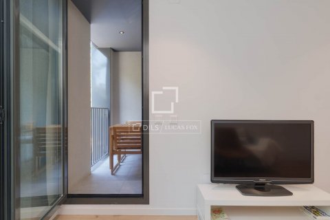 Apartamento de 2 dormitorios en alquiler en Barcelona, Cataluña, Spain № 8634 - foto 13