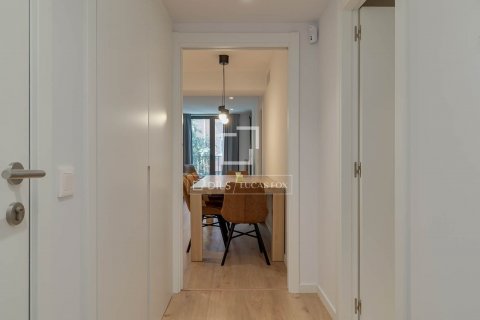 Apartamento de 2 dormitorios en alquiler en Barcelona, Cataluña, Spain № 8634 - foto 21
