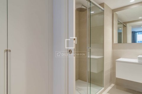 Apartamento de 2 dormitorios en alquiler en Barcelona, Cataluña, Spain № 8634 - foto 26