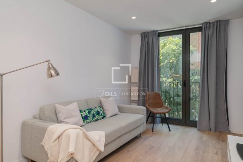 Apartamento de 2 dormitorios en alquiler en Barcelona, Cataluña, Spain № 8634 - foto 3