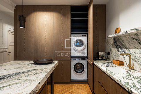 Снять в аренду квартиру в Барселона, Испания с 4 спальни, 174м², № 8631 - фото 17