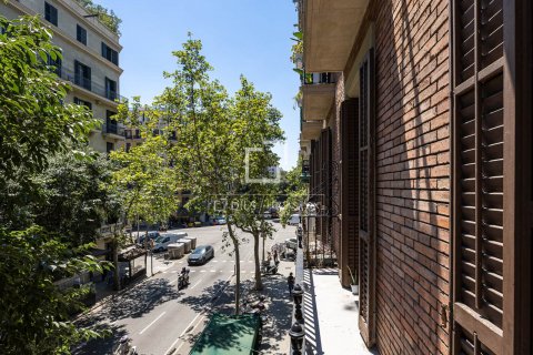 Снять в аренду квартиру в Барселона, Испания с 4 спальни, 174м², № 8631 - фото 7