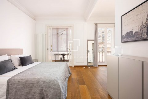 Снять в аренду квартиру в Барселона, Испания с 4 спальни, 174м², № 8631 - фото 19