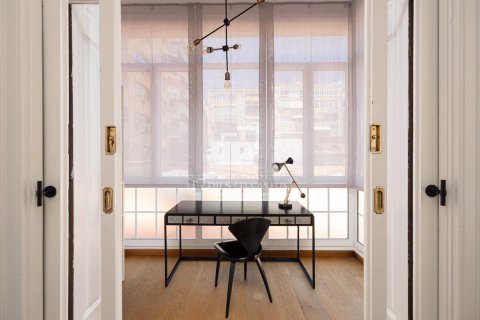 Снять в аренду квартиру в Барселона, Испания с 4 спальни, 174м², № 8631 - фото 23