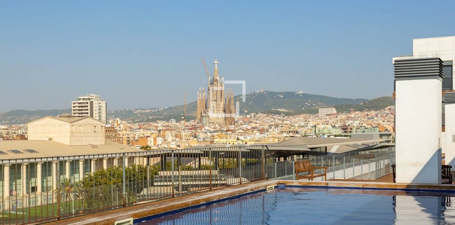 Apartamento de 4 dormitorios en alquiler en Barcelona, Cataluña, Spain № 8637