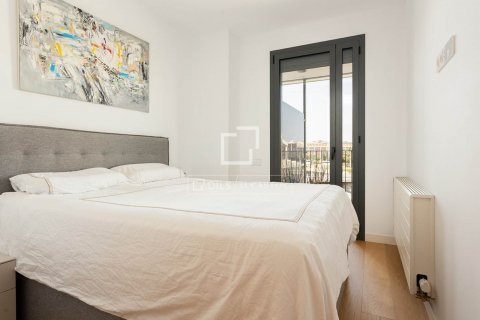 Apartamento de 4 dormitorios en alquiler en Barcelona, Cataluña, Spain № 8637 - foto 19