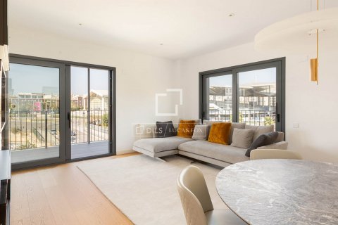 Apartamento de 4 dormitorios en alquiler en Barcelona, Cataluña, Spain № 8637 - foto 4