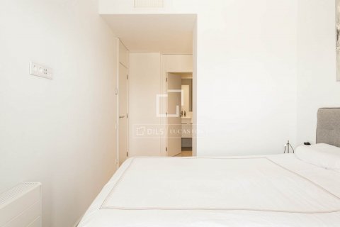 Apartamento de 4 dormitorios en alquiler en Barcelona, Cataluña, Spain № 8637 - foto 21