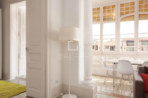 Apartamento de 7 dormitorios en venta en Barcelona, Cataluña, Spain № 8632 - foto 8