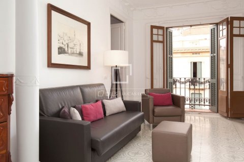 Apartamento de 7 dormitorios en venta en Barcelona, Cataluña, Spain № 8632 - foto 28