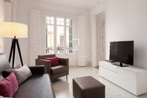 Apartamento de 7 dormitorios en venta en Barcelona, Cataluña, Spain № 8632 - foto 29