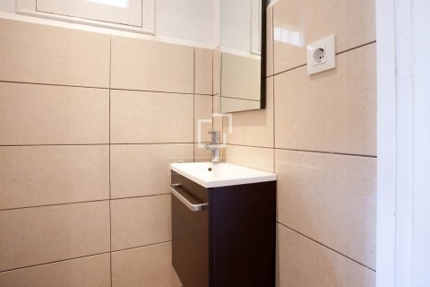 Apartamento de 7 dormitorios en venta en Barcelona, Cataluña, Spain № 8632 - foto 22