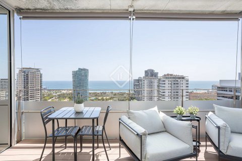 Apartamento de 2 dormitorios en venta en Barcelona, Cataluña, Spain № 8633 - foto 2