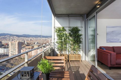 Apartamento de 2 dormitorios en venta en Barcelona, Cataluña, Spain № 8633 - foto 13