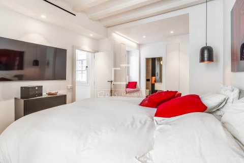 Apartamento de 3 dormitorios en venta en Barcelona, Cataluña, Spain № 8555 - foto 26
