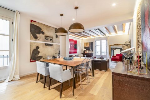Apartamento de 3 dormitorios en venta en Barcelona, Cataluña, Spain № 8555 - foto 12