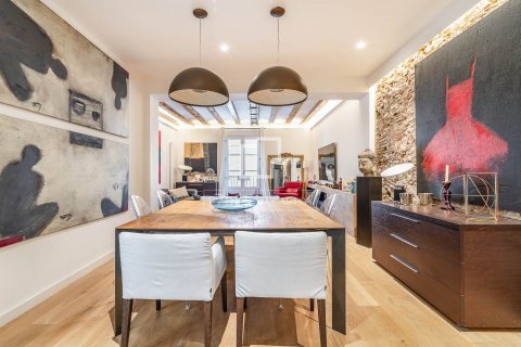 Apartamento de 3 dormitorios en venta en Barcelona, Cataluña, Spain № 8555 - foto 13