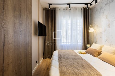 Apartamento de 1 dormitorio en venta en Barcelona, Cataluña, Spain № 8557 - foto 16