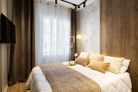 Apartamento de 1 dormitorio en venta en Barcelona, Cataluña, Spain № 8557 - foto 15