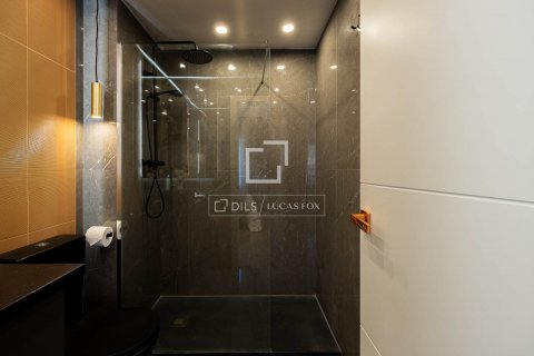 Apartamento de 1 dormitorio en venta en Barcelona, Cataluña, Spain № 8557 - foto 21