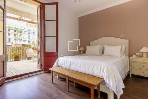 Купить квартиру в Барселона, Испания с 2 спальни, 116м², № 8558 - фото 11