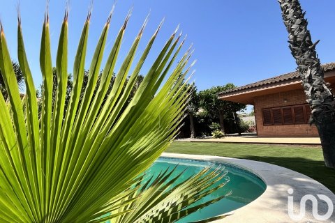Сasa de 4 dormitorios en venta en Vilanova i la Geltrú, Barcelona, Cataluña, Spain № 5050 - foto 4