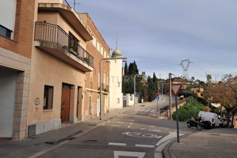 Сasa de 4 dormitorios en venta en El Papiol, Barcelona, Cataluña, Spain № 6979 - foto 3