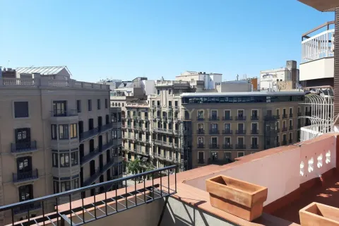 Apartamento de 2 dormitorios en venta en Barcelona, Cataluña, Spain № 6984 - foto 6